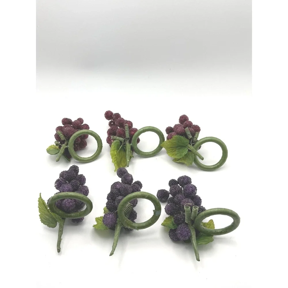 Vintage Pier 1 Beaded‎ Grape Cluster Napkin Rings Set of 6 Purple Burgundy
